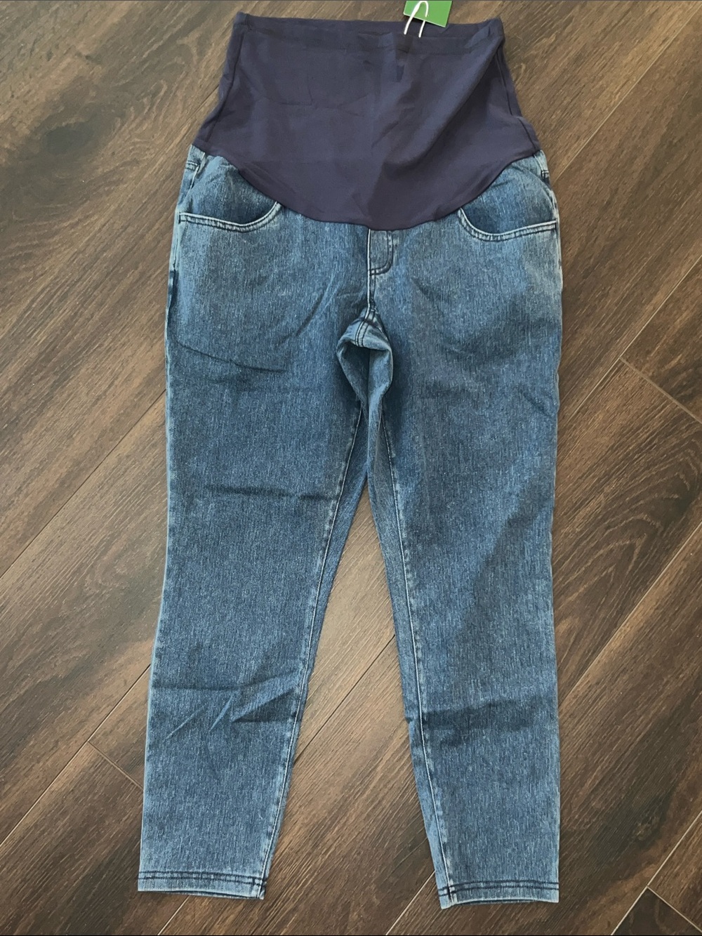 Halara Maternity 7/8, Blue Denim Leggings Size: Medium
